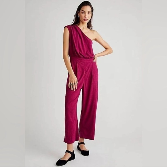 FREE PEOPLE‎ Burgundy Avery One Shoulder Jumpsuit Size 6 NWOT - Picture 1 of 8